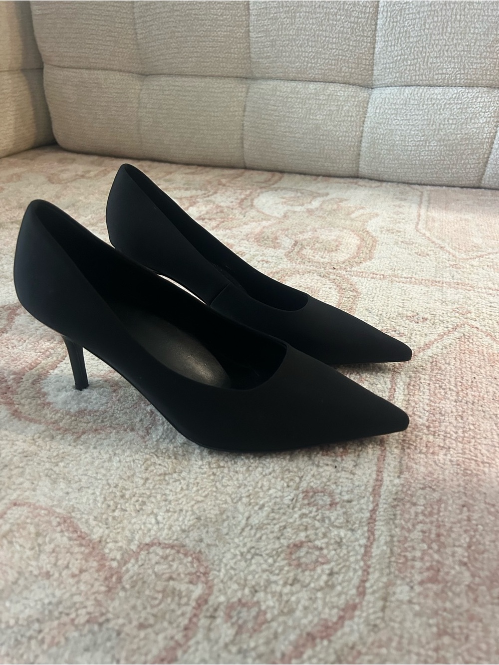Vaneli Black Pointed-Toe Mid Heel Pumps